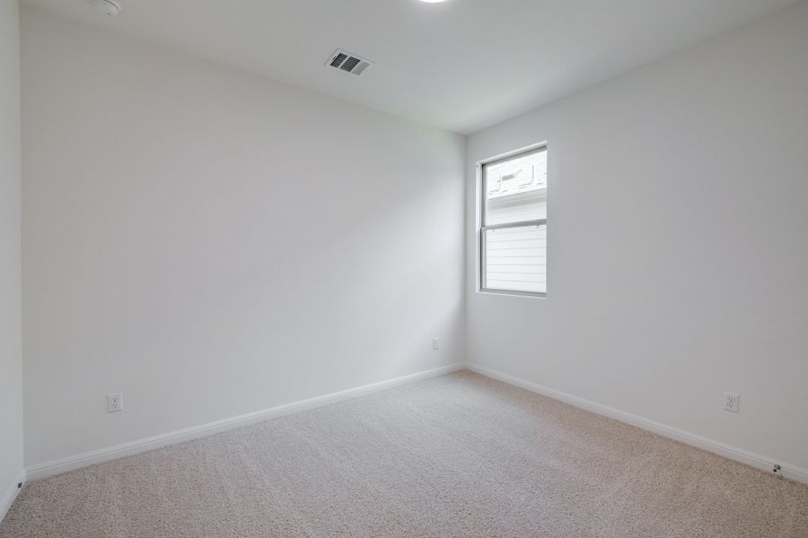 Spacious, unfurnished interior of a new home in Trinity Ranch, Elgin (Image 22). Spacious, unfurnished interior of a new home in Trinity Ranch, Elgin (Image 22).