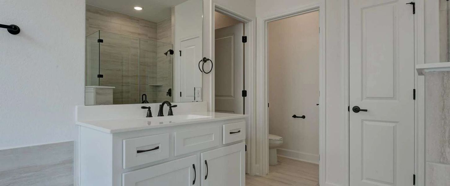Representative furnished interior of a home built from the Ellington by Ashton Woods in Megan's Landing 70's, Castroville (Image 8).