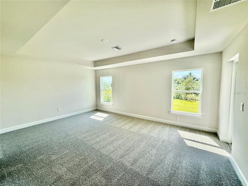 Spacious, unfurnished interior of a new home in South Gulf Cove, Port Charlotte (Image 14).