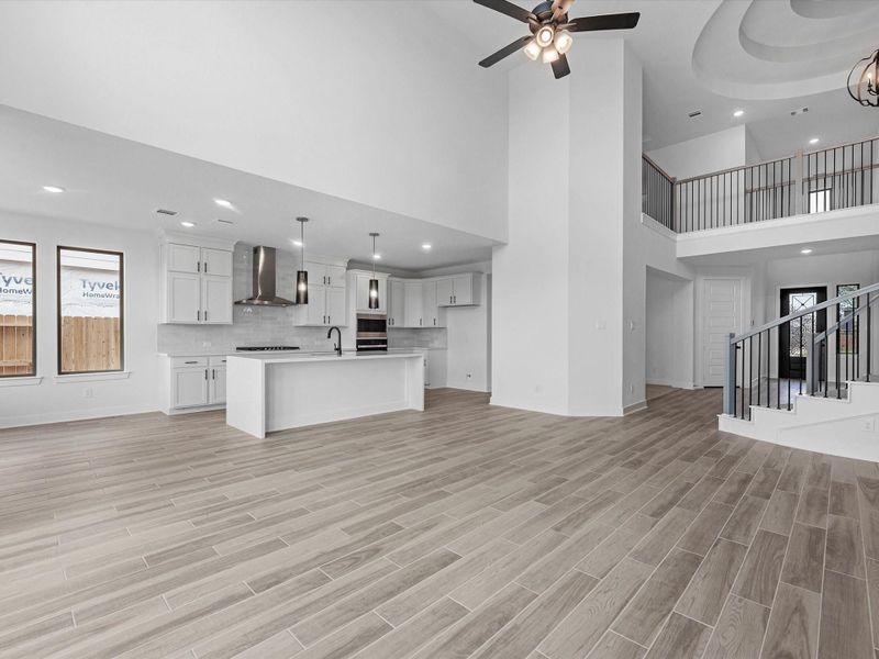 Spacious, unfurnished interior of a new home in Lago Mar - 60', Texas City (Image 14). Spacious, unfurnished interior of a new home in Lago Mar - 60', Texas City (Image 14).