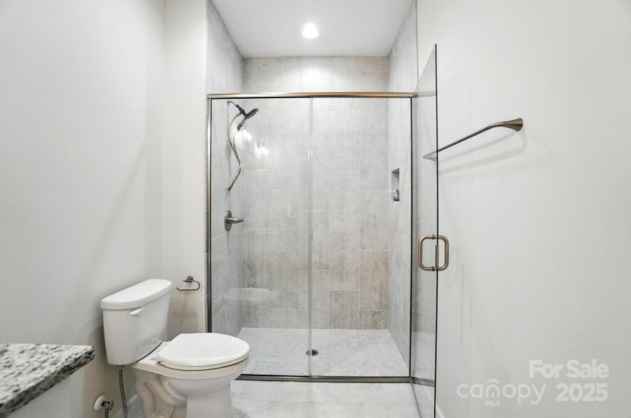 Furnished interior view inside a new home in , Hickory (Image 13).