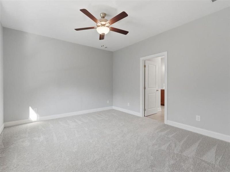 Spacious, unfurnished interior of a new home in , Talking Rock (Image 37).
