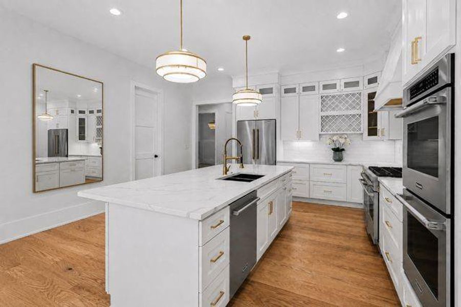 Furnished interior view inside a new home in , Acworth (Image 40).