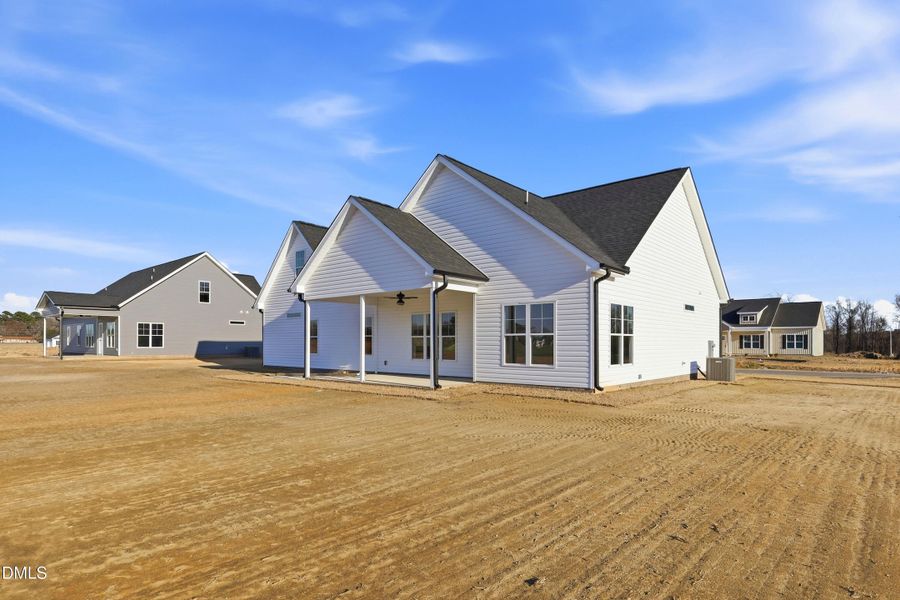 04-111 Mary Hopes Pl-4