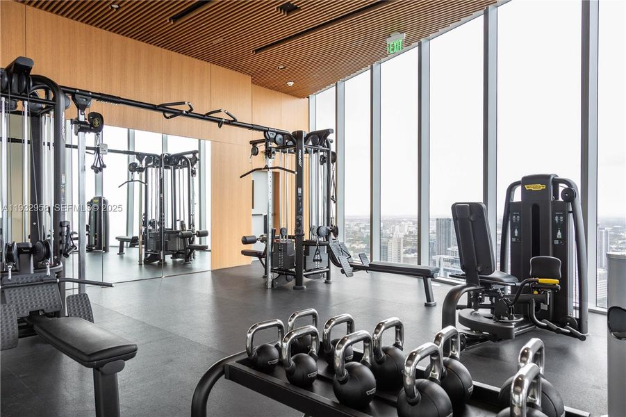 Community amenities in , Miami (Image 27).