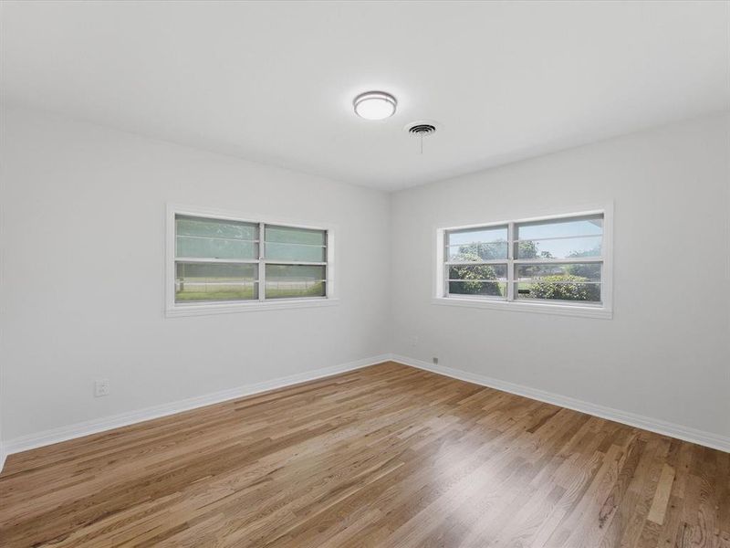 Spacious, unfurnished interior of a new home in , Montague (Image 20).
