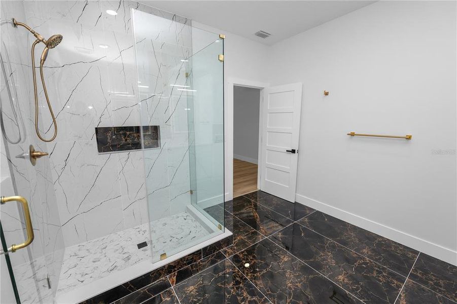 Image 46 of a home in .