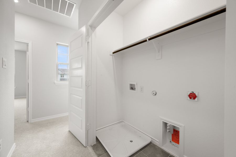 Spacious, unfurnished interior of a new home in Eagle Cove, Denton (Image 24). Spacious, unfurnished interior of a new home in Eagle Cove, Denton (Image 24).