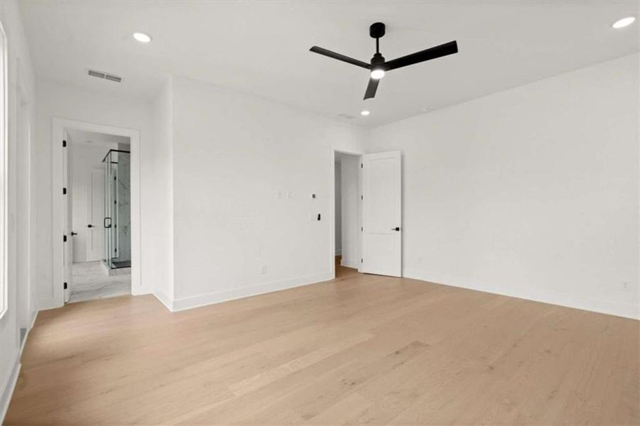 Spacious, unfurnished interior of a new home in The Gathering – Alpharetta, Alpharetta (Image 38).