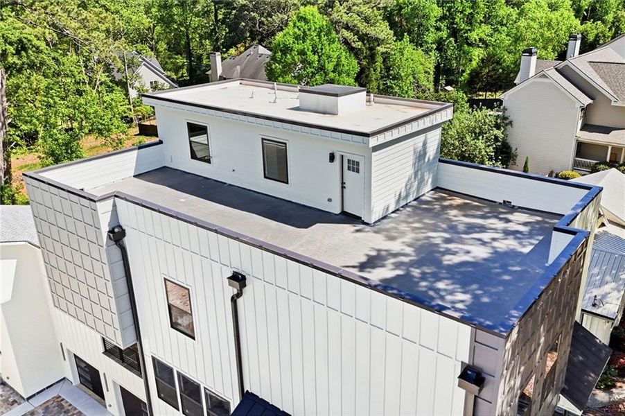 Exterior details and patio area of a home in , Roswell (Image 33).