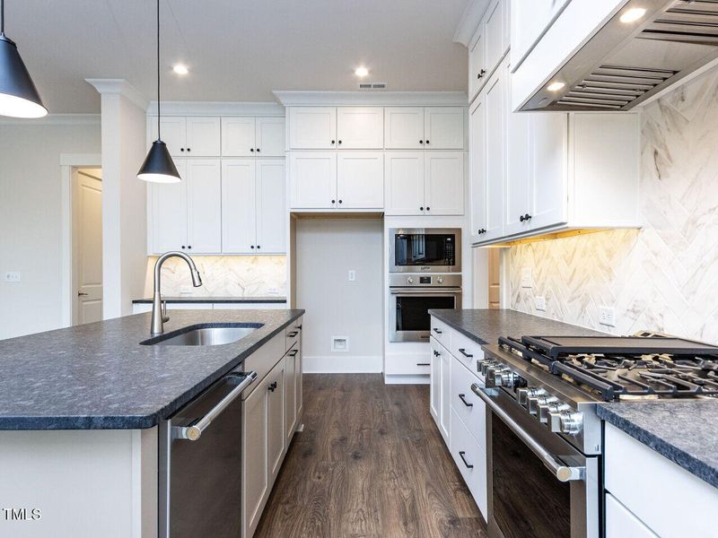 012-1280x960-kitchen 012-1280x960-kitchen