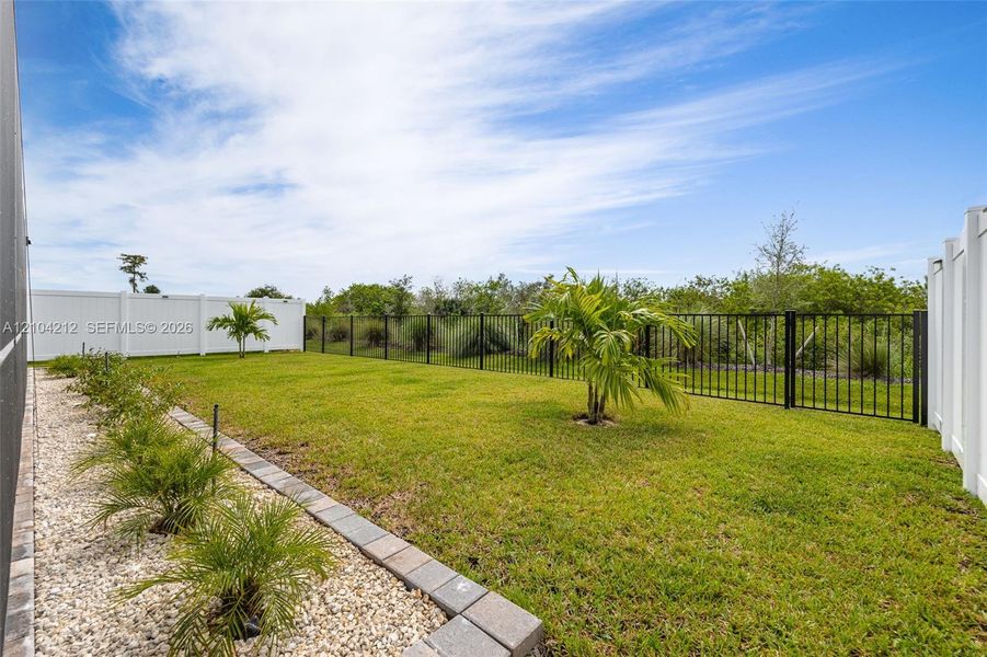 Exterior details and patio area of a home in , Labelle (Image 29).