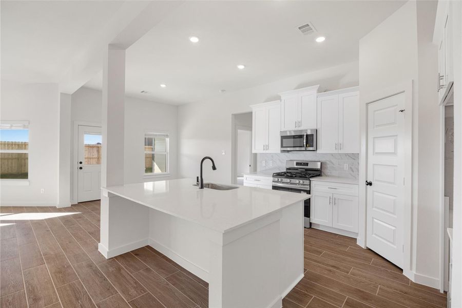 Furnished interior view inside a new home in Ashland, Angleton (Image 9).