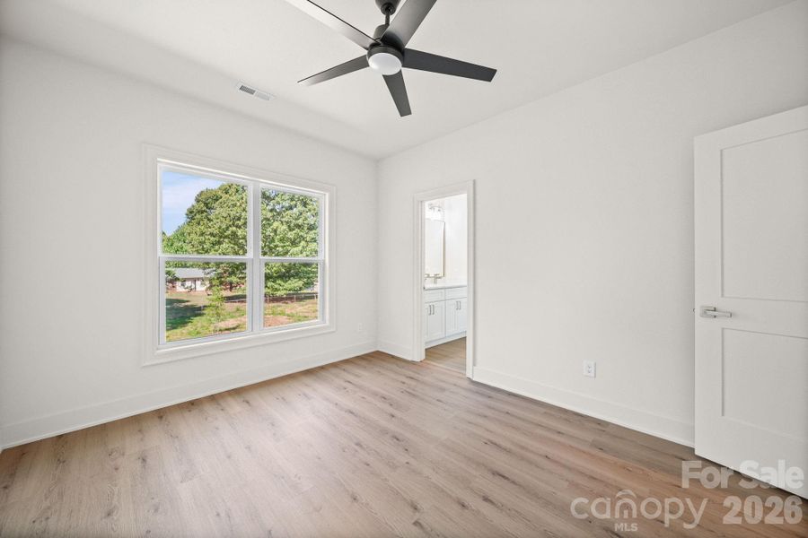 Spacious, unfurnished interior of a new home in , Charlotte (Image 29).