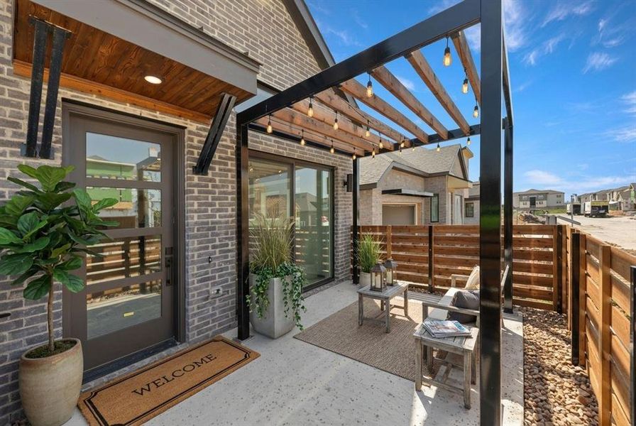 515 Sherwood exterior front Hickory