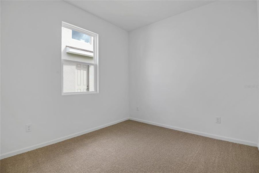 Spacious, unfurnished interior of a new home in Seasons at Grandview Gardens, Deland (Image 15).