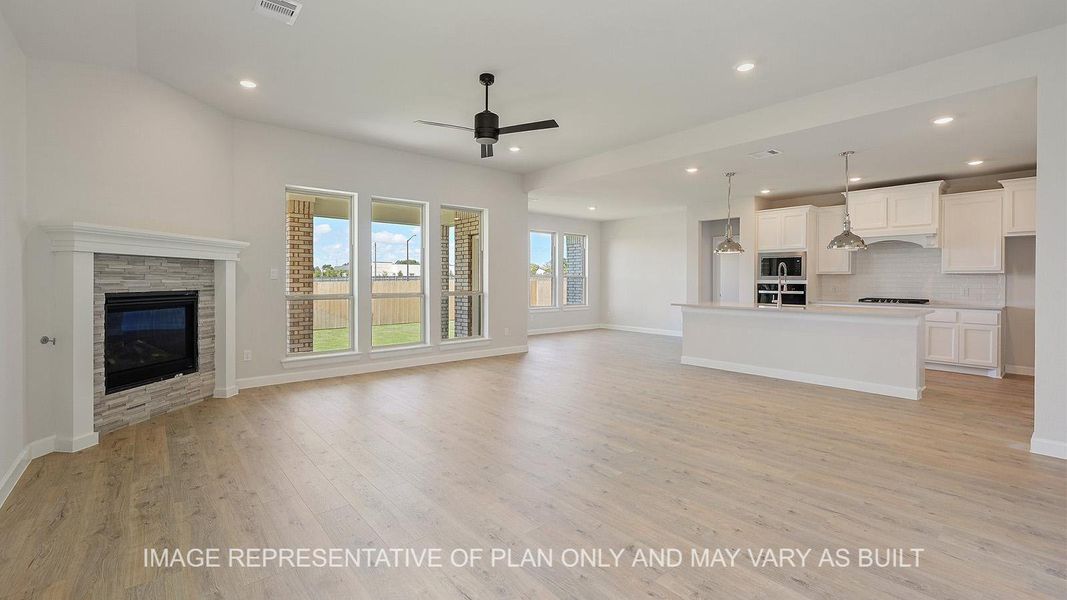 Spacious, unfurnished interior of a new home in Wellborn Settlement, College Station (Image 15).