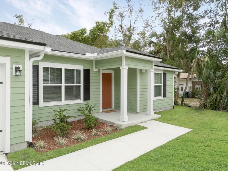 Exterior details and patio area of a home in , Jacksonville (Image 21). Exterior details and patio area of a home in , Jacksonville (Image 21).