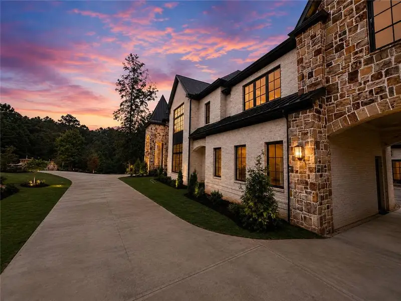 Exterior details and patio area of a home in , Alpharetta (Image 26).