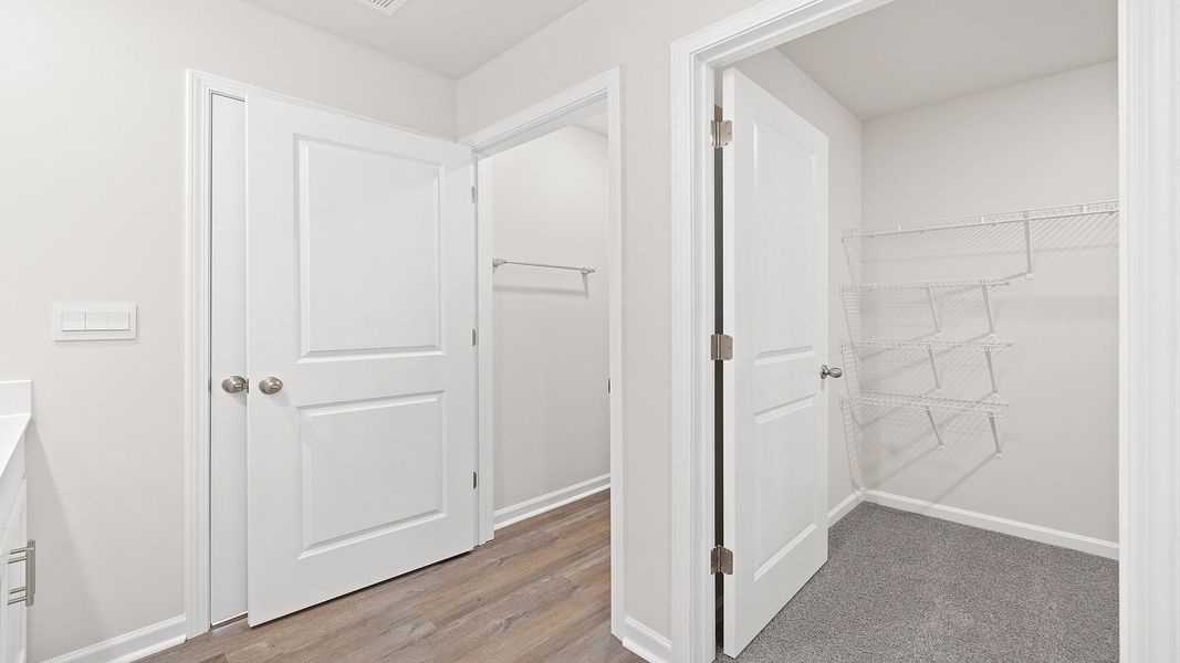 Spacious, unfurnished interior of a new home in Cedar Gap, Fountain Inn (Image 30).