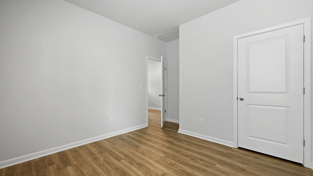 Spacious, unfurnished interior of a new home in Pineview North, Summerville (Image 12).