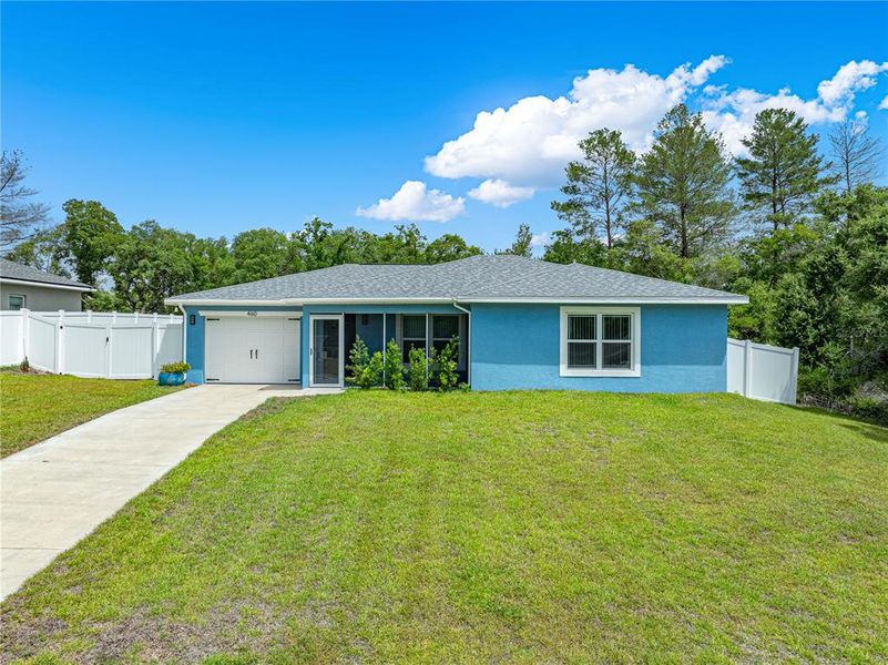 Exterior details and patio area of a home in , Ocala (Image 22).