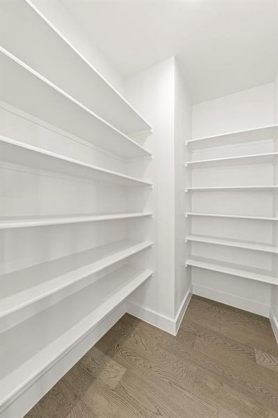 31. 591 Twilight - Pantry