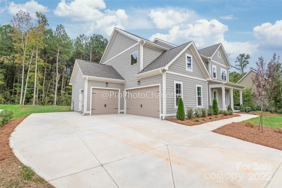 Image 40 of a home in .