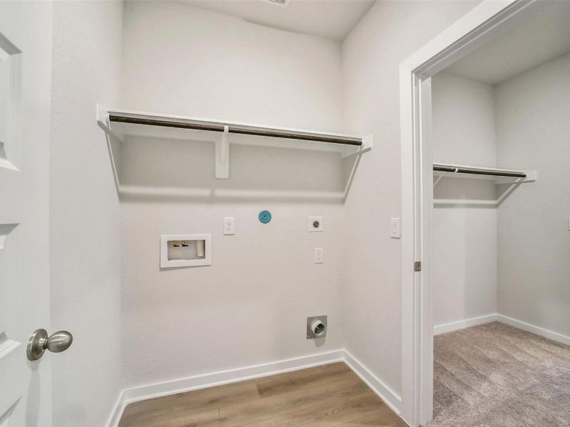 Spacious, unfurnished interior of a new home in Lakes at Black Oak, Magnolia (Image 27). Spacious, unfurnished interior of a new home in Lakes at Black Oak, Magnolia (Image 27).