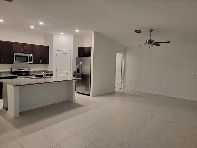 Furnished interior view inside a new home in , Lakeland (Image 6).