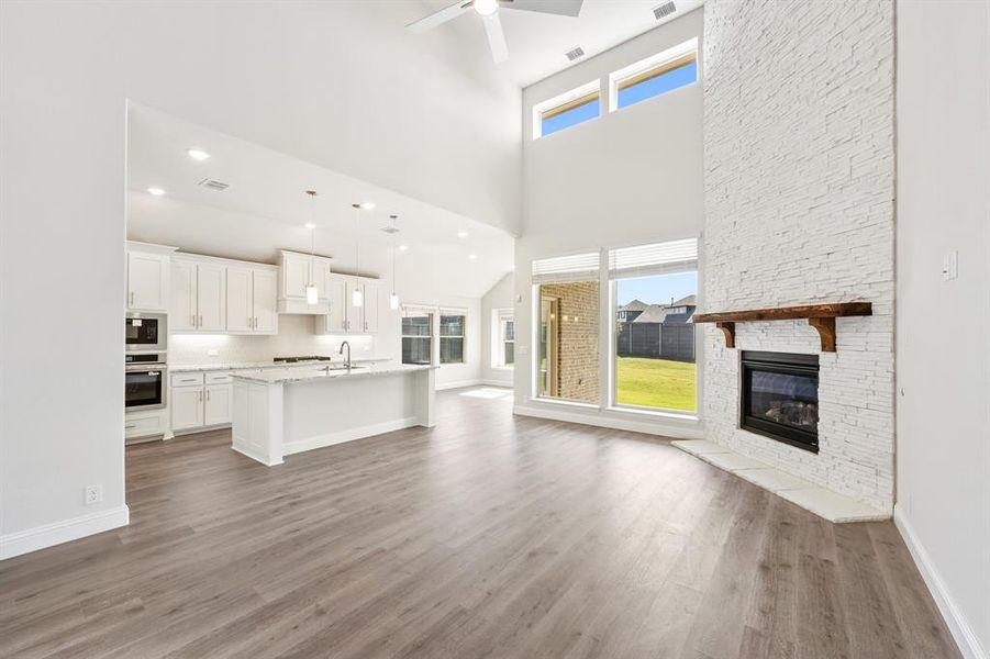 Spacious, unfurnished interior of a new home in Union Park Classic 60, Little Elm (Image 19). Spacious, unfurnished interior of a new home in Union Park Classic 60, Little Elm (Image 19).