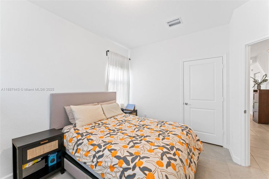 Furnished interior view inside a new home in , Homestead (Image 15).