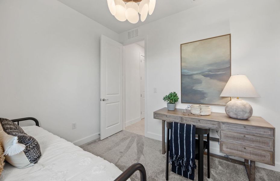 Representative furnished interior of a home built from the Heston by Pulte Homes in Fox Hollow, Spartanburg (Image 15).