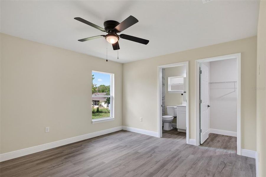 Spacious, unfurnished interior of a new home in , Dunnellon (Image 23).