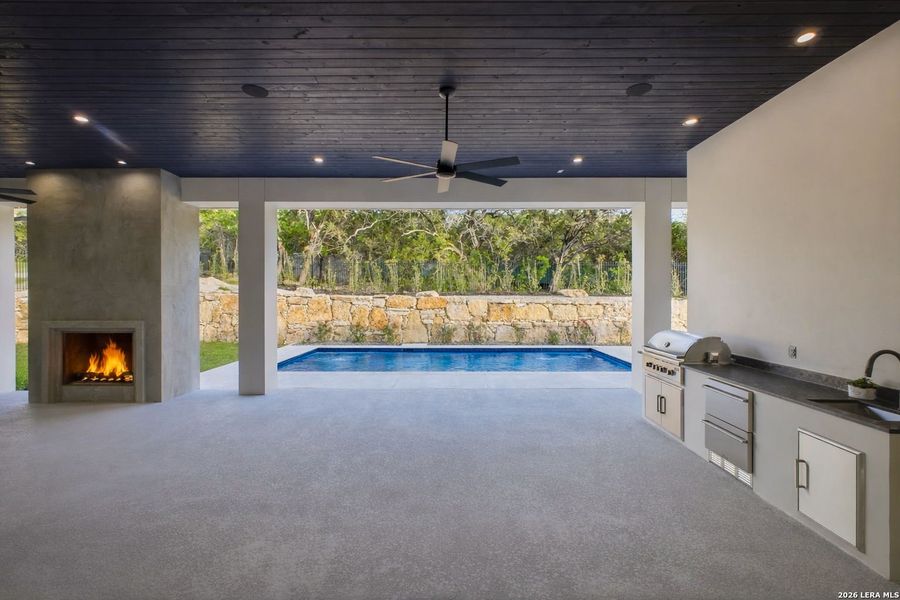Exterior details and patio area of a home in , San Antonio (Image 35).