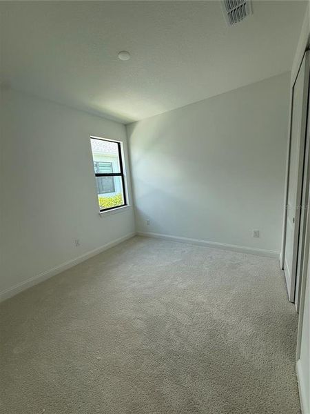 Spacious, unfurnished interior of a new home in , Apollo Beach (Image 14).