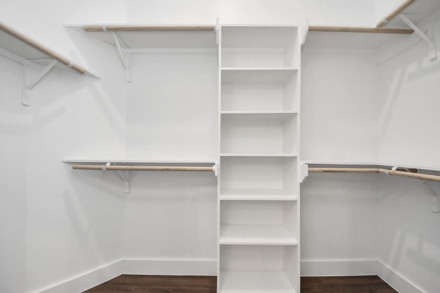 Image 36 of a home in .