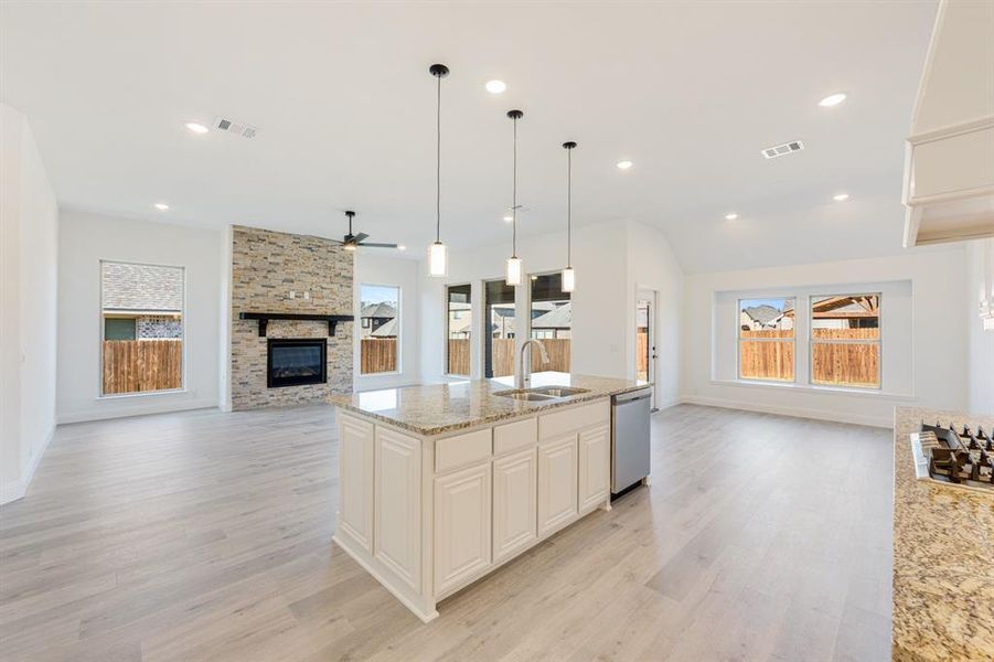 Furnished interior view inside a new home in Maplewood, Glenn Heights (Image 14).