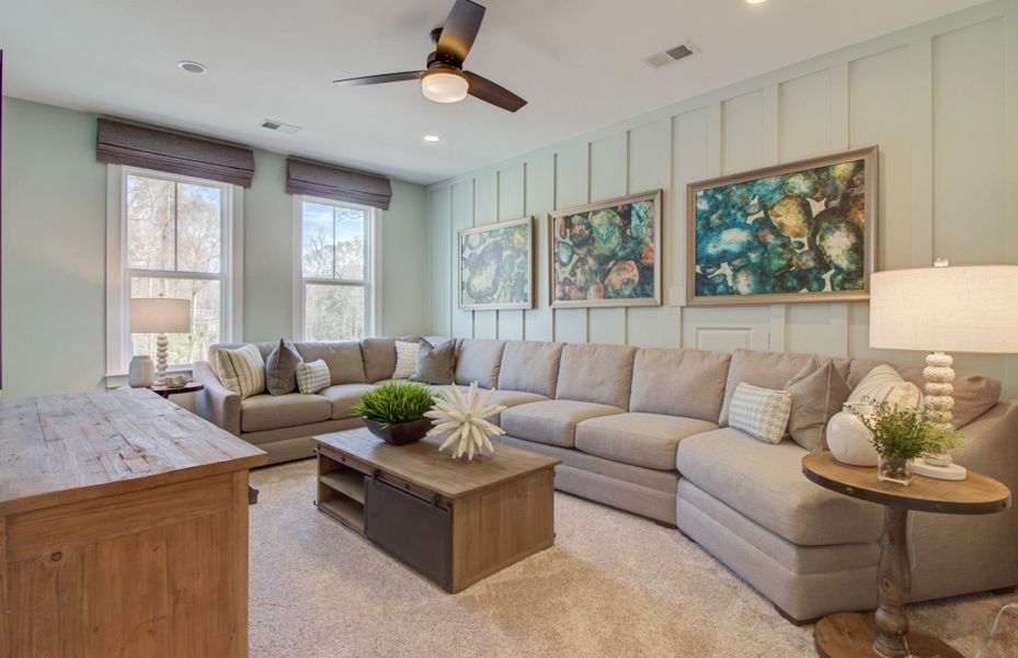 Representative furnished interior of a home built from the Laurel by Pulte Homes in SayeBrook, Myrtle Beach (Image 12).
