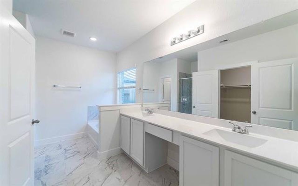 Furnished interior view inside a new home in River Ranch Meadows, Dayton (Image 7).