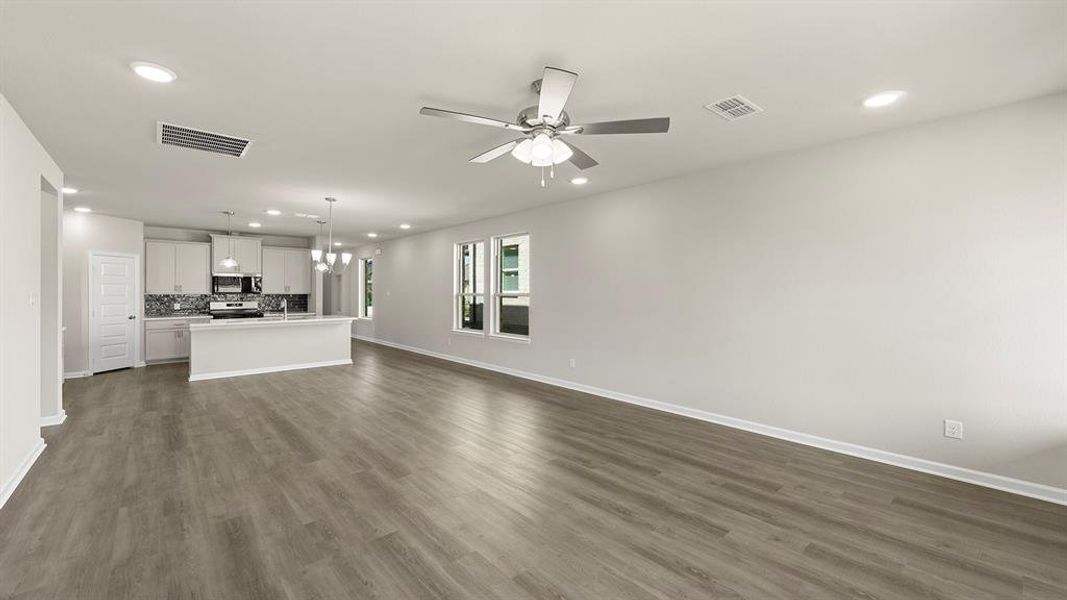 11. 1617 Gracehill - Family (3)