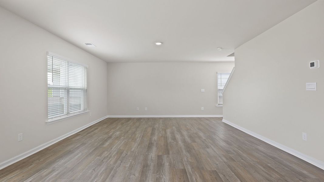 Spacious, unfurnished interior of a new home in Lakestone, Woodruff (Image 18).