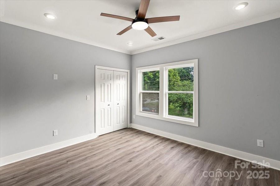 Spacious, unfurnished interior of a new home in , Salisbury (Image 20).