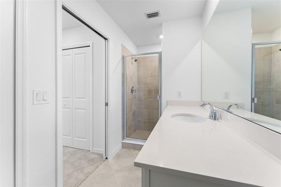 Furnished interior view inside a new home in Heritage Landing: Veranda Condominiums, Punta Gorda (Image 8).