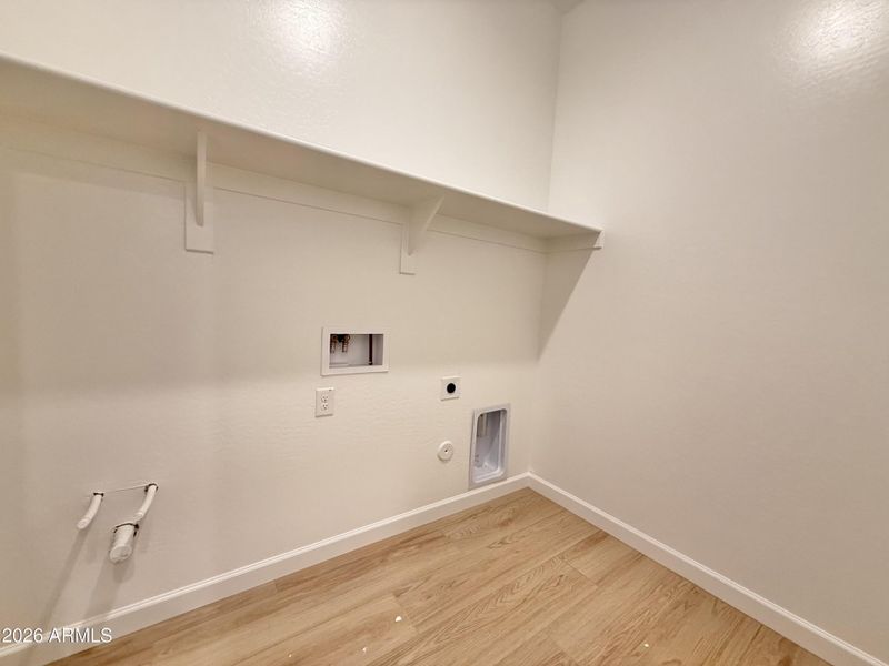 09 Laundry Room 09 Laundry Room