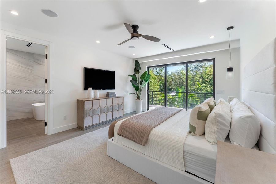 Furnished interior view inside a new home in , Fort Lauderdale (Image 23).