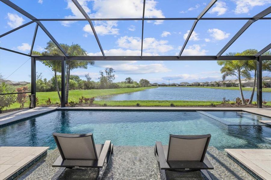 Exterior details and patio area of a home in , Lakewood Ranch (Image 4).