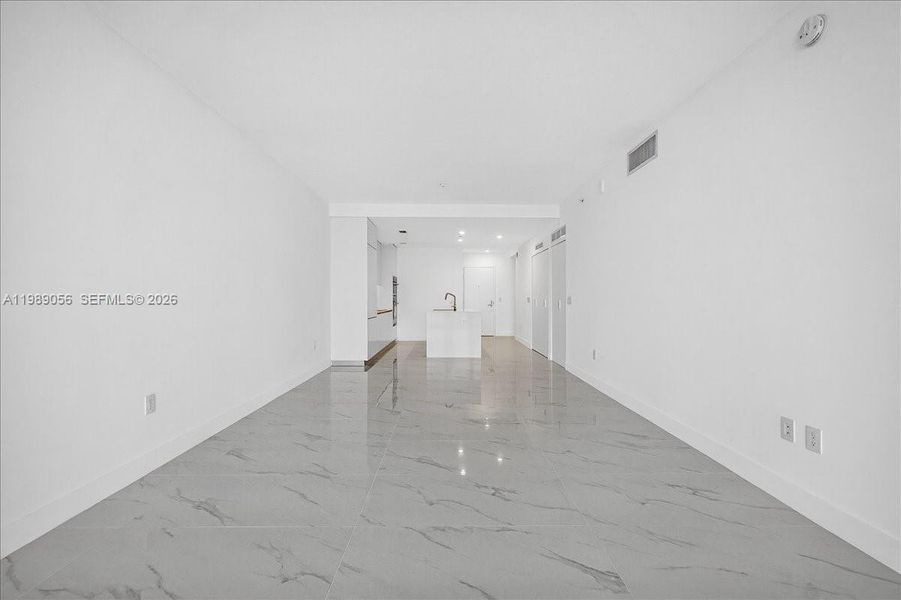Spacious, unfurnished interior of a new home in , Miami (Image 25).