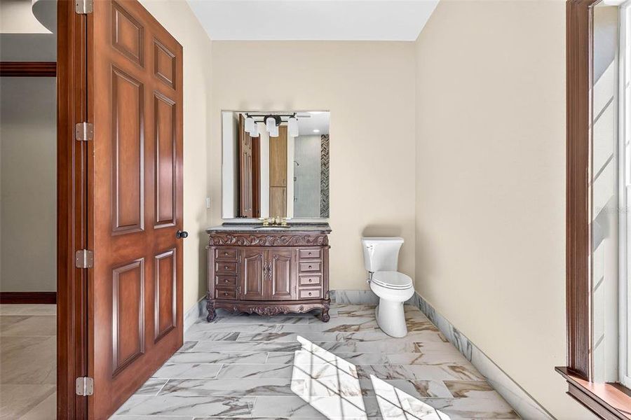 Furnished interior view inside a new home in , Thonotosassa (Image 9). Furnished interior view inside a new home in , Thonotosassa (Image 9).