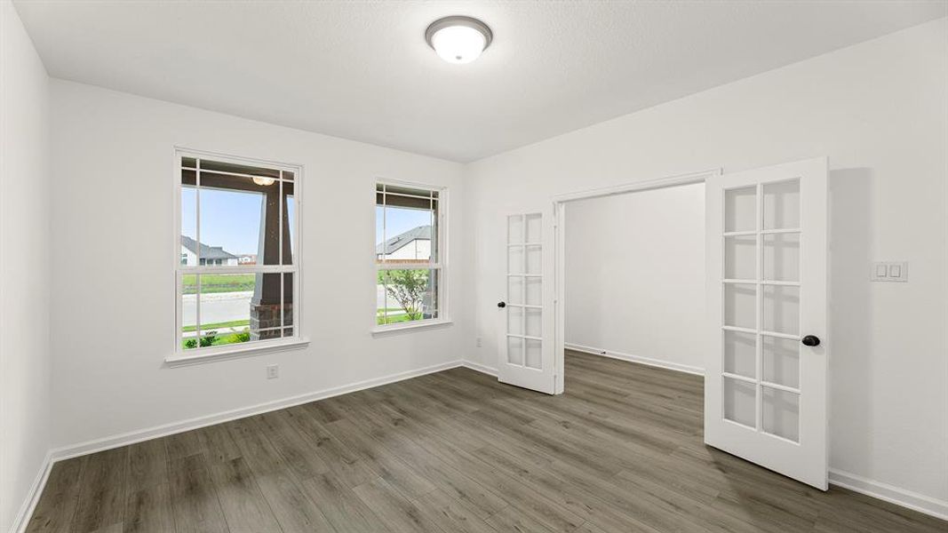 Spacious, unfurnished interior of a new home in Waterscape 40s, Royse City (Image 12). Spacious, unfurnished interior of a new home in Waterscape 40s, Royse City (Image 12).